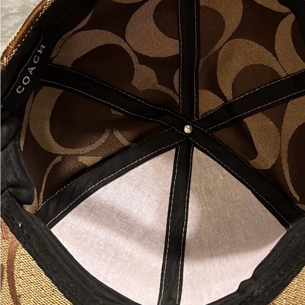 Coach Signature Baseball Cap - Picture 4 of 6